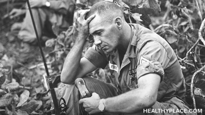 على الرغم من مرور عقود ، لا يزال اضطراب ما بعد الصدمة في فيتنام قدامى المحاربين. اقرأ عن اضطراب ما بعد الصدمة من حرب فيتنام وقدامى المحاربين مع اضطراب ما بعد الصدمة على HealthyPlace.