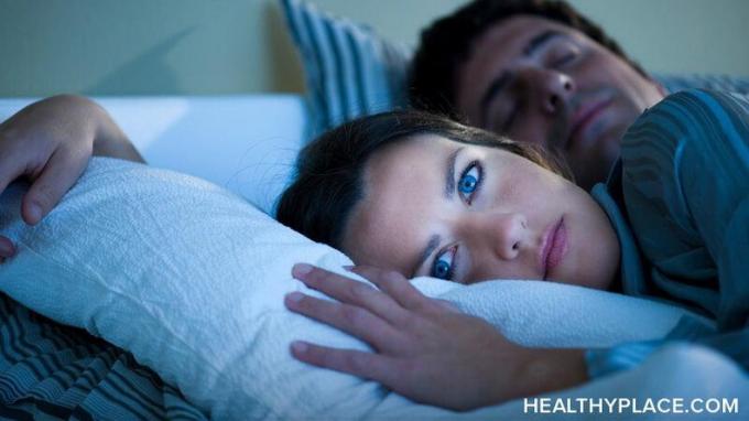 اضطرابات النوم كلها شائعة جدا في القتال اضطراب ما بعد الصدمة. تعرَّف على اضطرابات النوم في اضطرابات ما بعد الصدمة وكيفية علاجها.