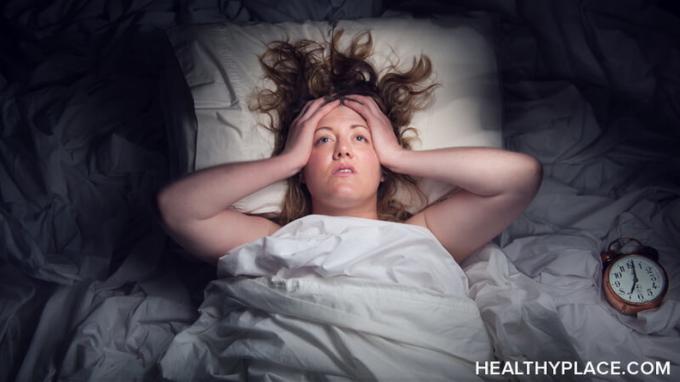 القلق لديه علاقة مختلة بالنوم. إليك سبب حدوث ذلك وكيف يمكنك إصلاح العلاقة بين القلق والنوم.