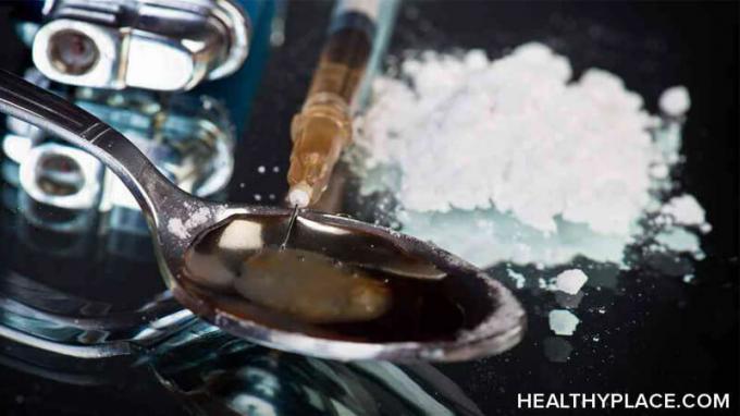 تشير إحصائيات إدمان المخدرات إلى أن شخصًا واحدًا من بين كل عشرة أشخاص طلب علاج إدمان المخدرات في عام 2009. تعلم حقائق عن إدمان المخدرات.